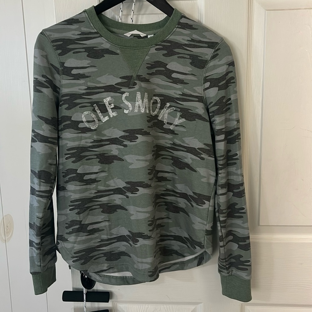 Ol’ smoky, green camo sweatshirt